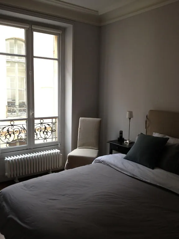 Cherche-midi Apartment